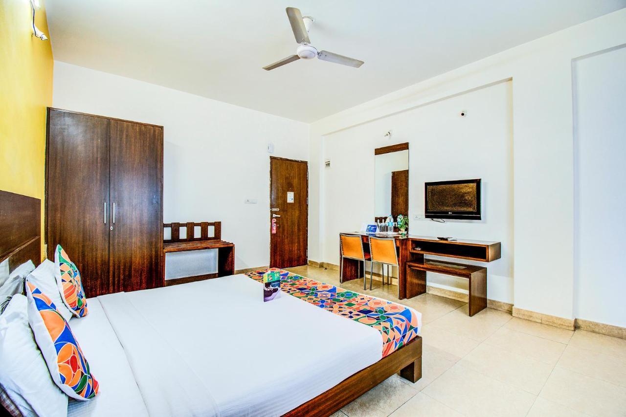 Otel Bangalore Buitenkant foto