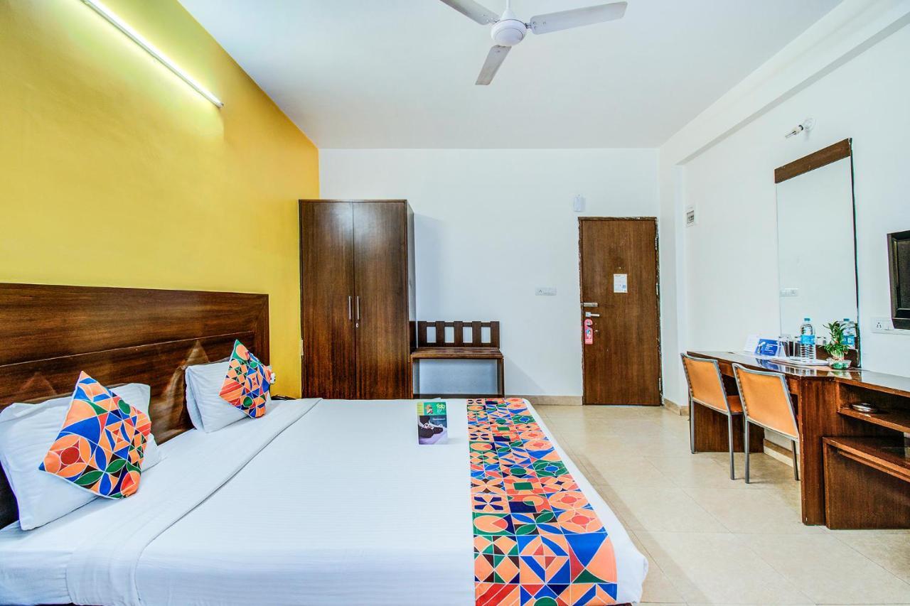Otel Bangalore Buitenkant foto